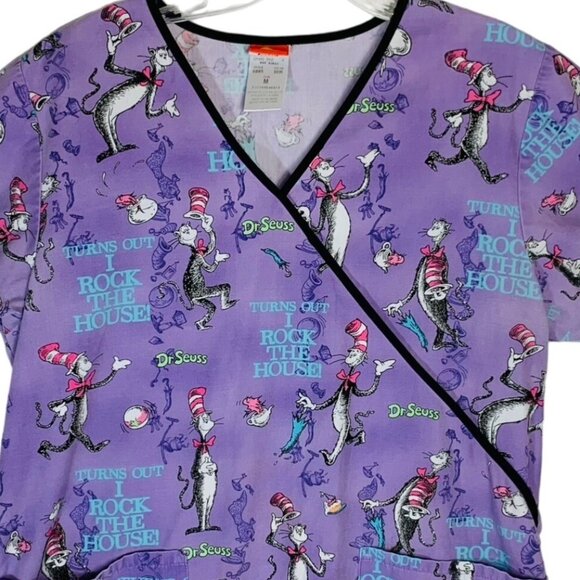Dr Seuss Scrub Top Size M Cat In Hat Rock Mock Wrap Healthcare EVS Work Uniform - Picture 3 of 15